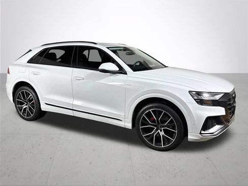 Used 2023 Audi Q8 Premium Plus w/ Premium Plus Package AWD/4WD image 4