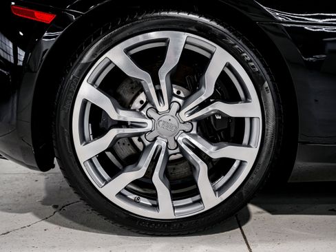 Used 2010 Audi R8 V10 image 45