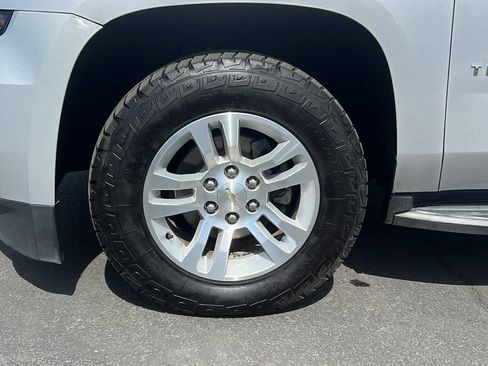 Used 2019 Chevrolet Tahoe LT image 9