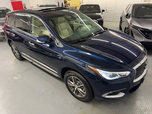 Used 2018 INFINITI QX60 Luxe image 16