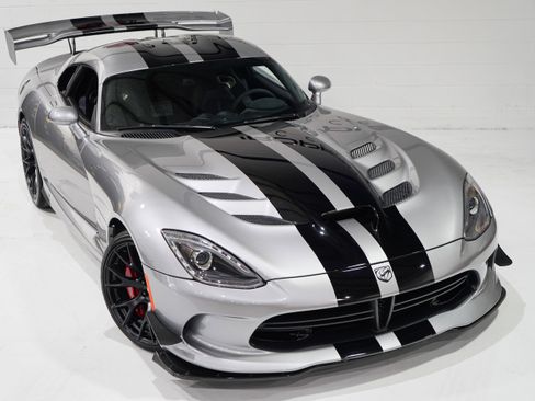 Used 2016 Dodge Viper ACR RWD image 26