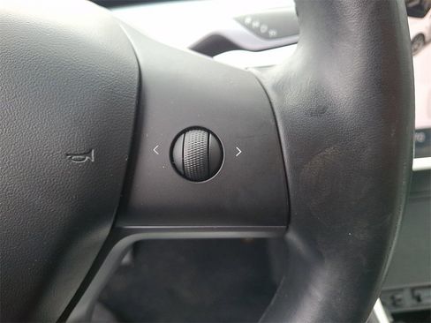 Used 2019 Tesla Model 3 Long Range image 22