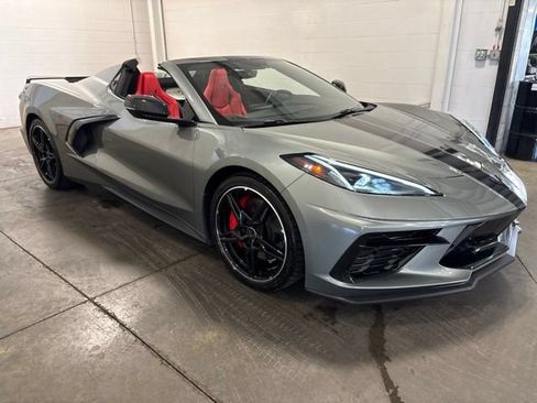 Used 2022 Chevrolet Corvette Stingray Preferred Conv w/ Z51 Performance Package RWD image 9