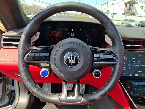 Certified 2024 Maserati GranCabrio Trofeo AWD/4WD image 23