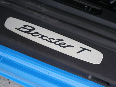Used 2022 Porsche 718 Boxster RWD image 21