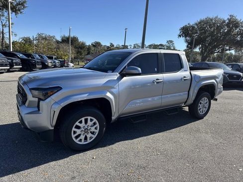 Certified 2025 Toyota Tacoma SR5 image 5