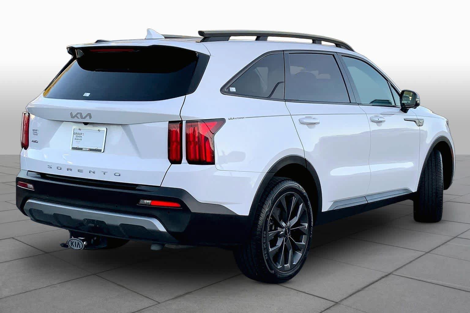 Used 2022 Kia Sorento SX Prestige w/ Rust Color Package AWD/4WD image 12