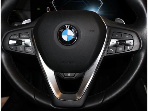 Used 2023 BMW 330i Sedan w/ Premium Package RWD image 19