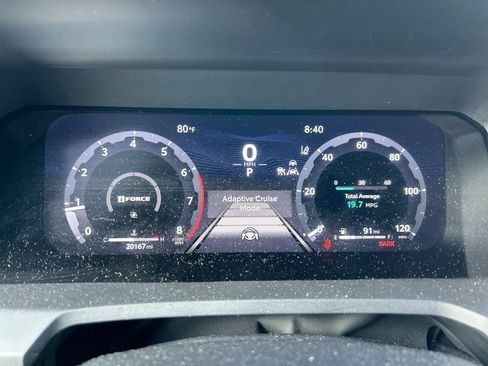 Certified 2025 Toyota Tacoma TRD Off-Road AWD/4WD image 22