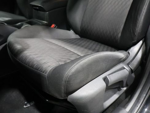 Used 2020 Nissan Rogue S image 9