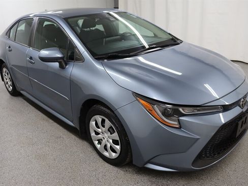 Used 2021 Toyota Corolla LE FWD image 1