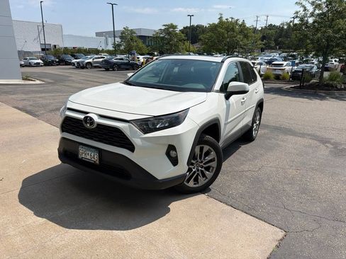 Used 2021 Toyota RAV4 XLE Premium AWD/4WD image 7