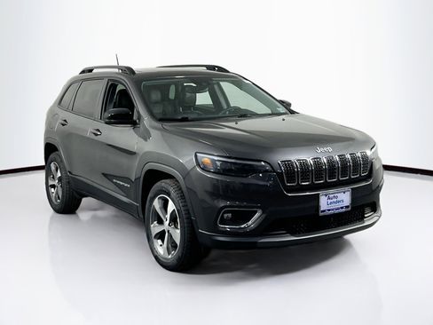 Used 2022 Jeep Cherokee Limited image 3