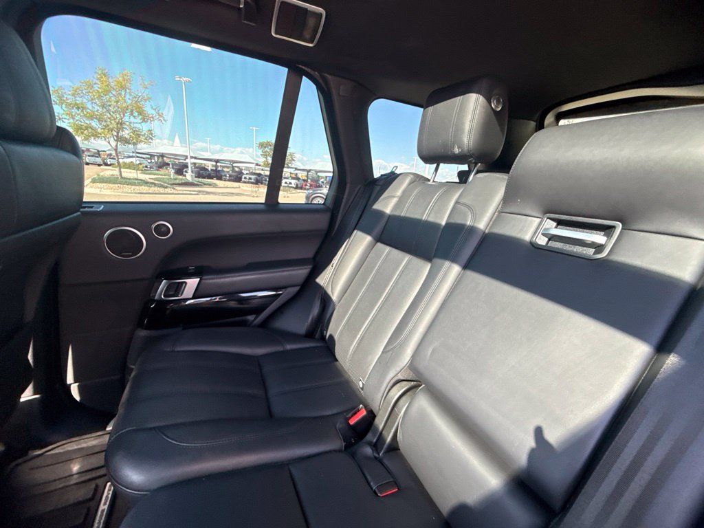 Used 2017 Land Rover Range Rover HSE AWD/4WD image 35