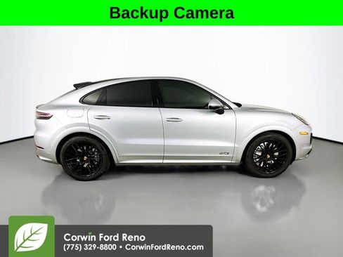 Used 2021 Porsche Cayenne GTS AWD/4WD image 8