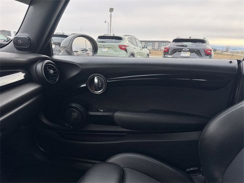 Used 2019 MINI Cooper S w/ Premium Package image 22