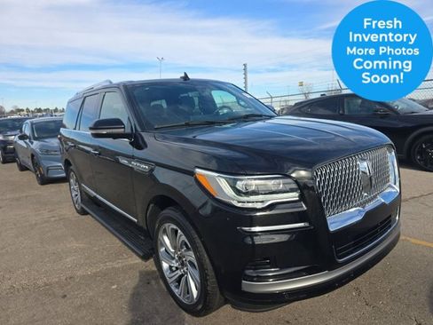 Used 2024 Lincoln Navigator Premiere image 1
