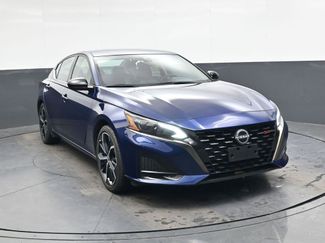 Used 2024 Nissan Altima 2.5 SR video 2