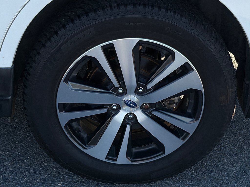 Used 2018 Subaru Outback 3.6R Limited AWD/4WD image 6
