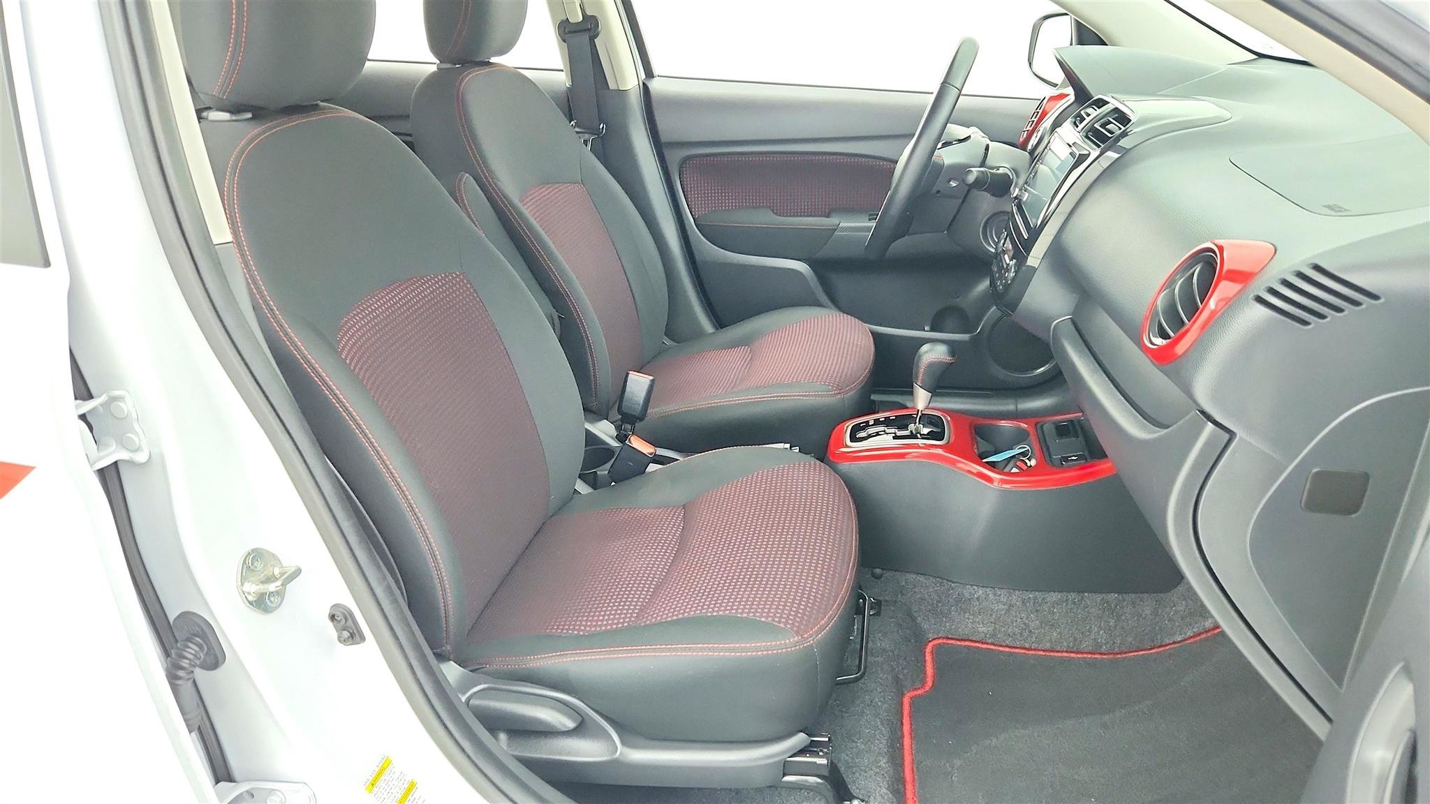Used 2024 Mitsubishi Mirage FWD image 19
