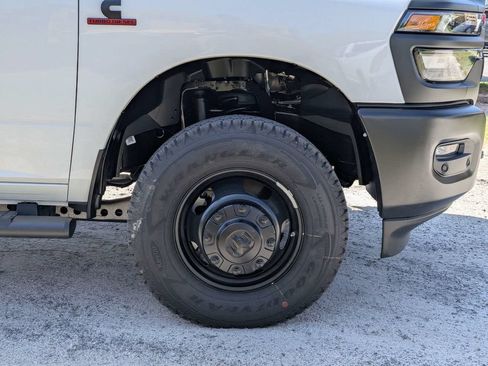 New 2026 RAM 3500 Tradesman AWD/4WD image 12