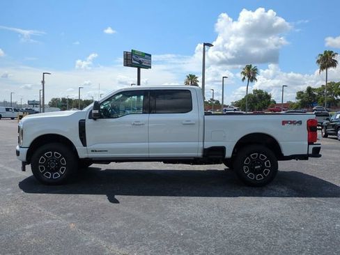 New 2026 Ford F250 Platinum w/ FX4 Off-Road Package AWD/4WD image 8