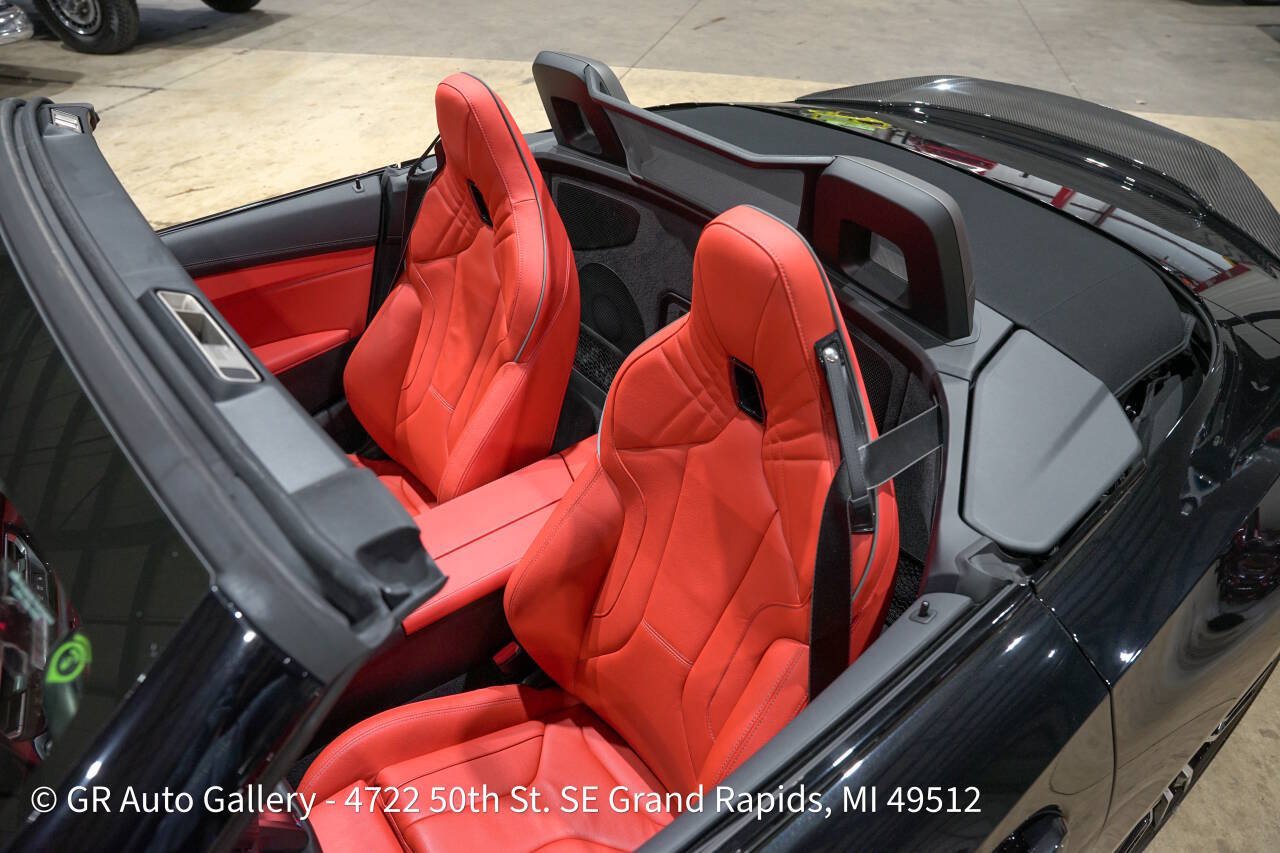 Used 2024 BMW Z4 M40i w/ Premium Package RWD image 19