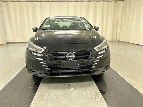 New 2025 Nissan Versa SV w/ Trunk Package image 3