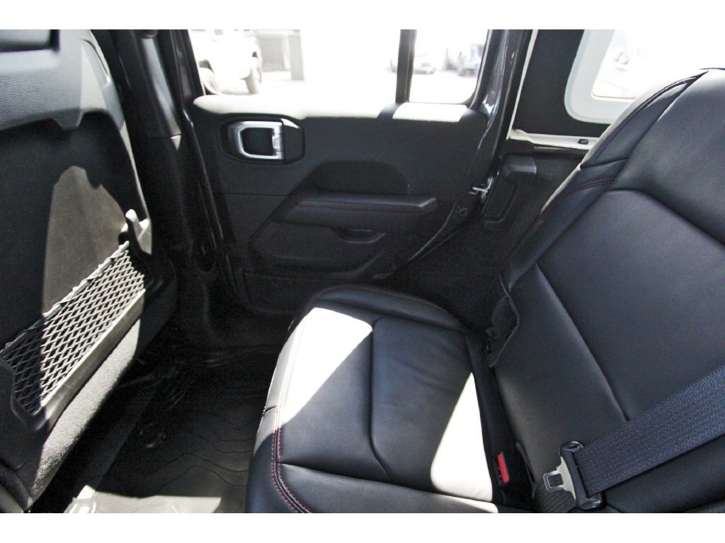 Used 2026 Jeep Wrangler Unlimited Rubicon AWD/4WD image 12