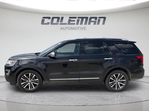 Used 2017 Ford Explorer Platinum AWD/4WD image 2