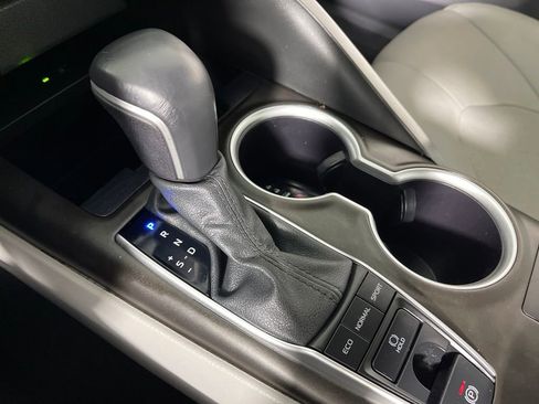 Certified 2022 Toyota Camry XLE image 22