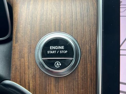 Used 2023 Mercedes-Benz GLC 300 GLC 300 image 13