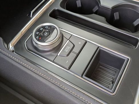 Certified 2022 Ford Expedition XLT image 19