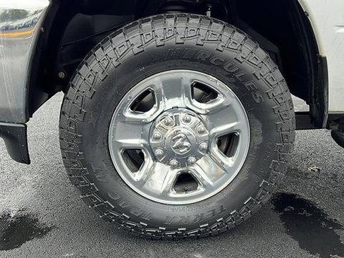 Used 2019 RAM 2500 Big Horn image 11