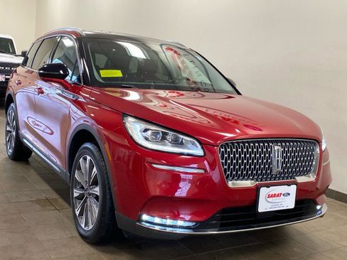 Used 2021 Lincoln Corsair Reserve w/ Equipment Group 201A image 2