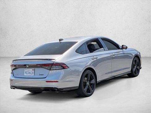 Used 2023 Honda Accord Sport image 5