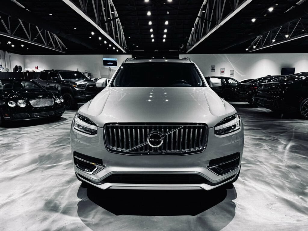 Used 2024 Volvo XC90 T8 Plus w/ Protection Package Premier AWD/4WD image 8