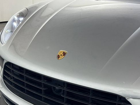 Used 2020 Porsche Macan AWD/4WD image 54