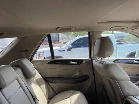 Used 2012 Mercedes-Benz ML 350 4MATIC image 9
