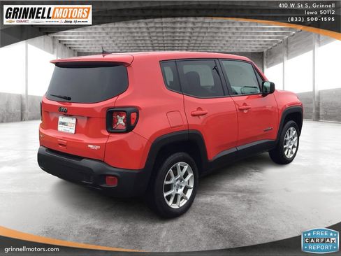 Used 2023 Jeep Renegade Latitude AWD/4WD image 5