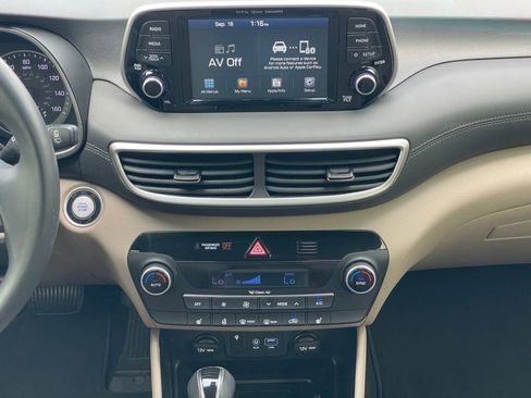 Used 2019 Hyundai Tucson Limited image 15