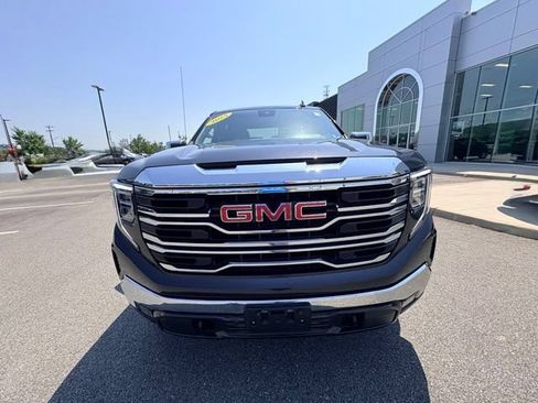 Used 2025 GMC Sierra 1500 SLT AWD/4WD image 8