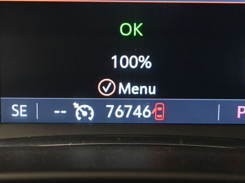 Used 2023 GMC Acadia SLT image 38