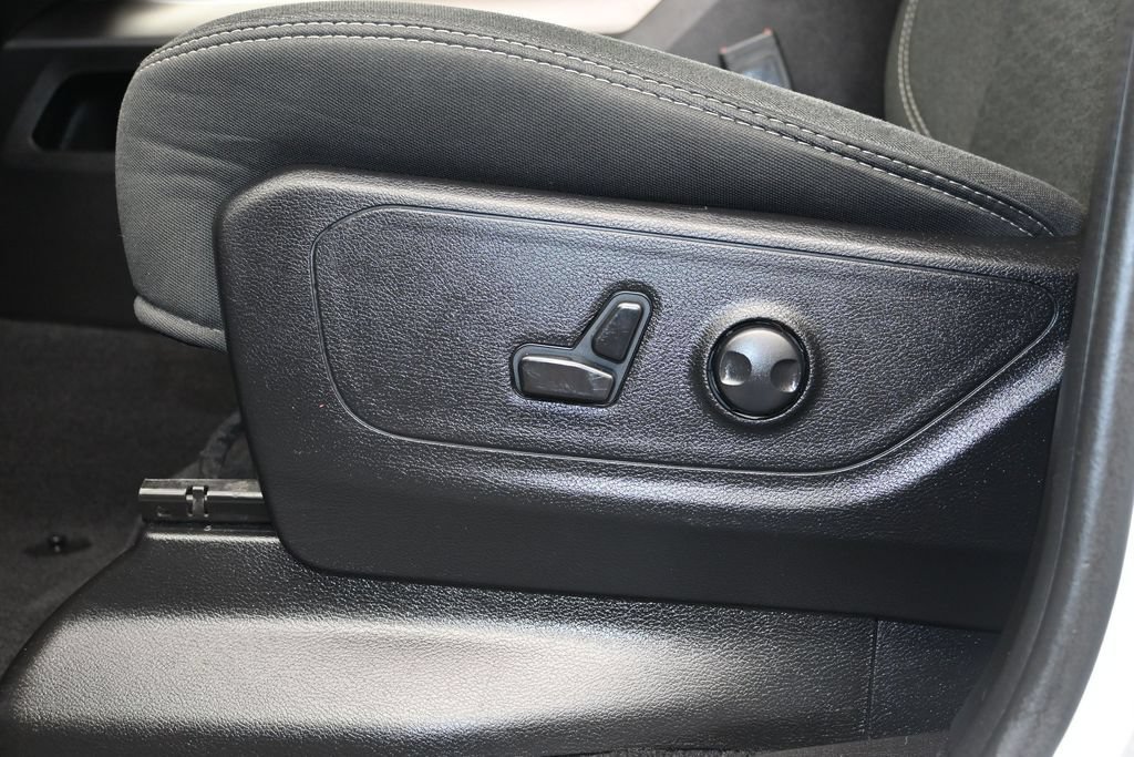 Used 2025 RAM 1500 Big Horn AWD/4WD image 22