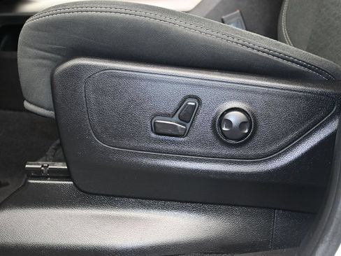 Used 2025 RAM 1500 Big Horn AWD/4WD image 22