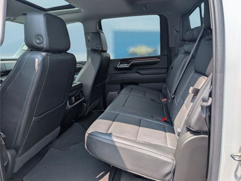 Used 2024 GMC Sierra 2500 Denali AWD/4WD image 14