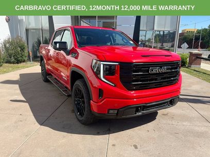 Used 2025 GMC Sierra 1500 Elevation w/ Elevation Premium Package