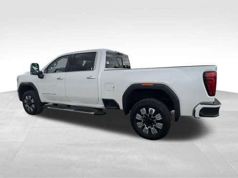 Used 2024 GMC Sierra 2500 Denali w/ Technology Package AWD/4WD image 6