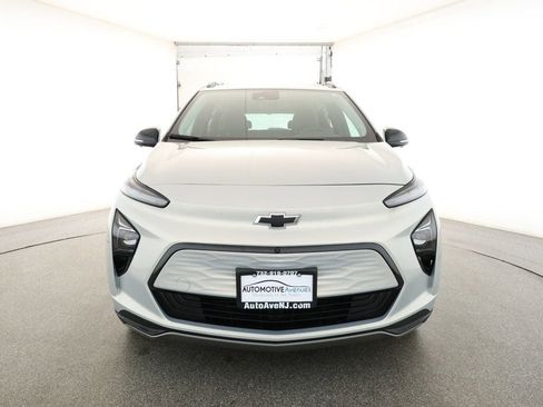 Used 2023 Chevrolet Bolt EUV Premier image 2