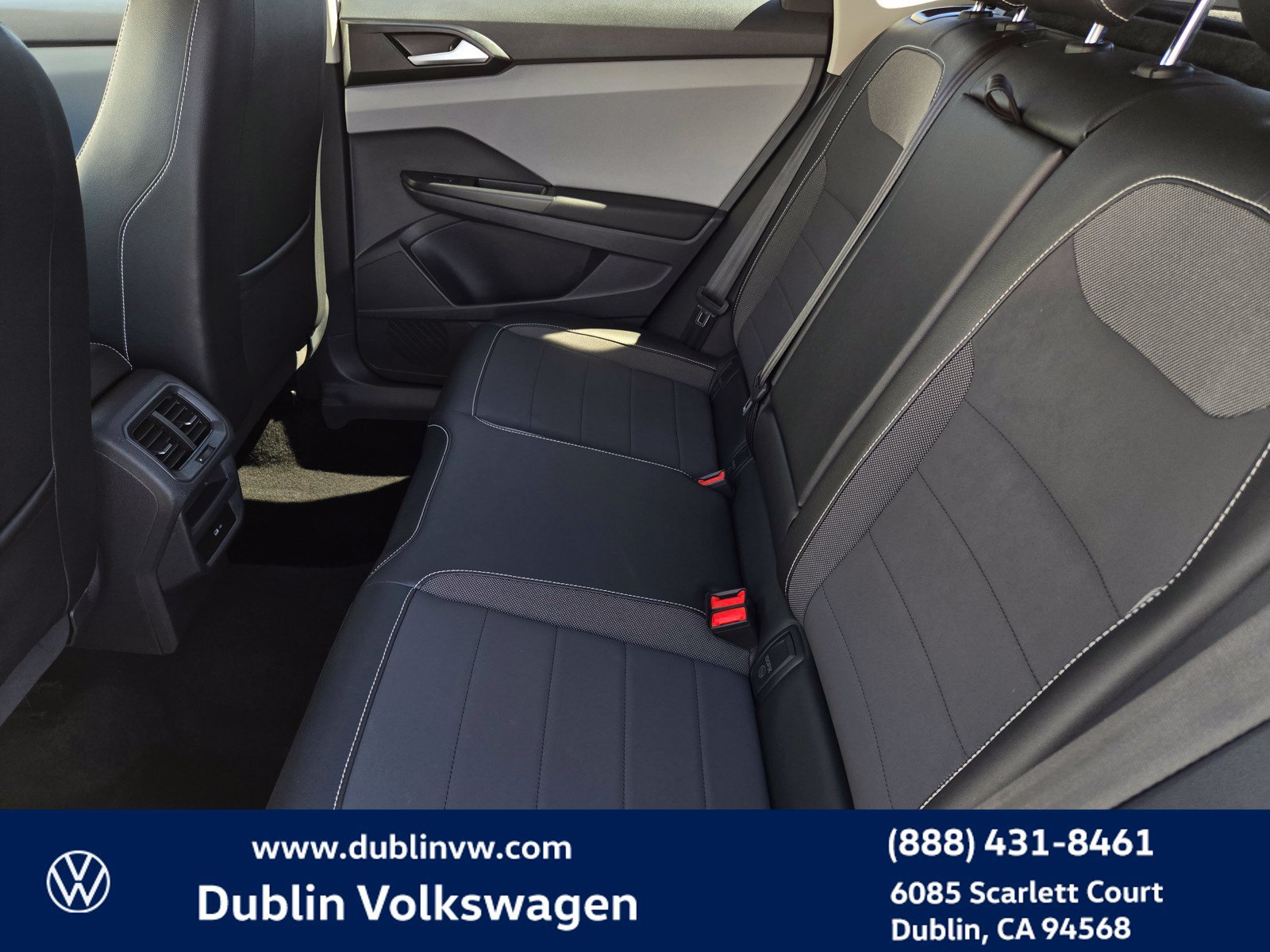 Certified 2023 Volkswagen Taos SE FWD image 12